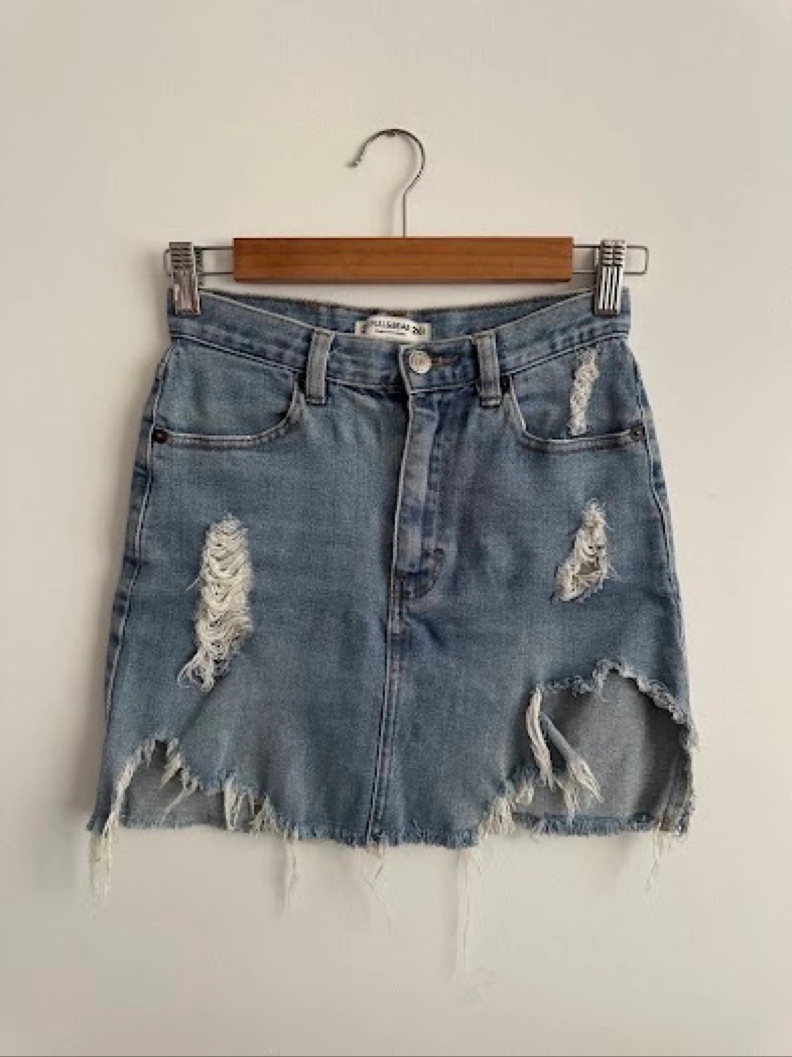 Minifalda vaquera rota Pull&Bear / Falda denim distressed Talla S